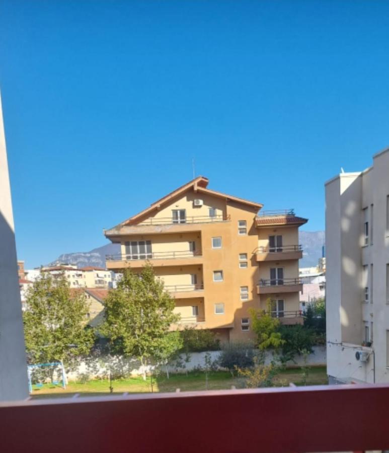 New & Great Located Apartment Near Center Tirana Exterior photo