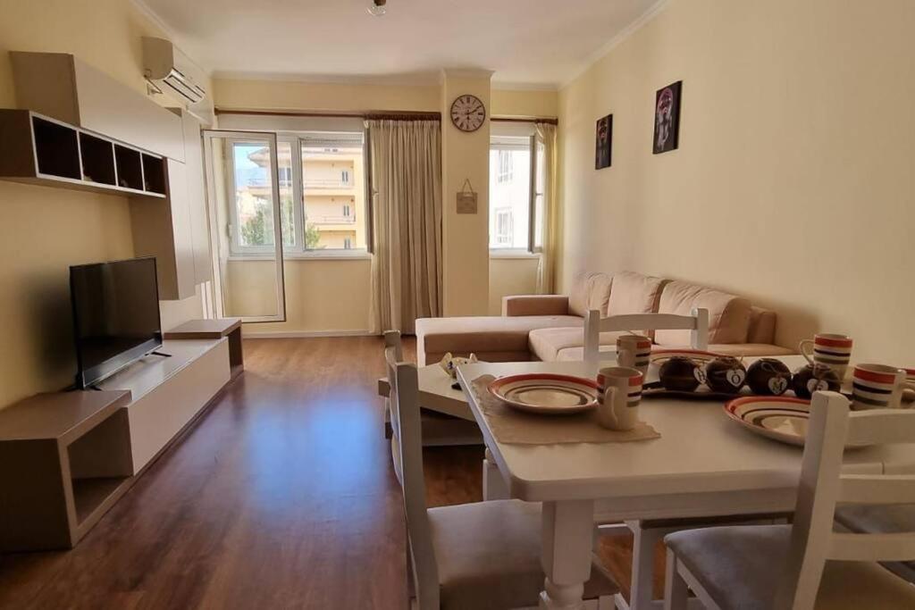 New & Great Located Apartment Near Center Tirana Exterior photo